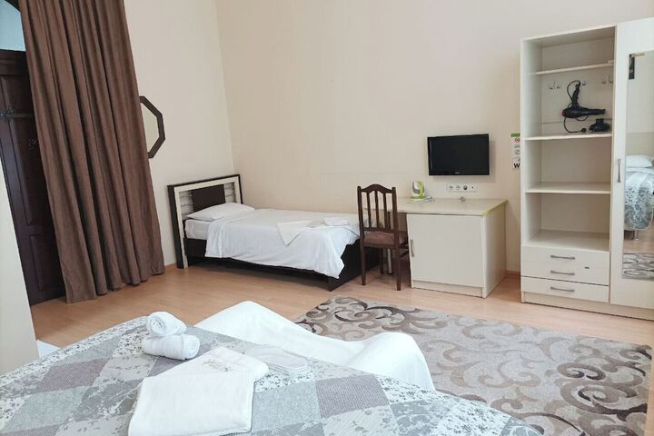 Room 13 of 41