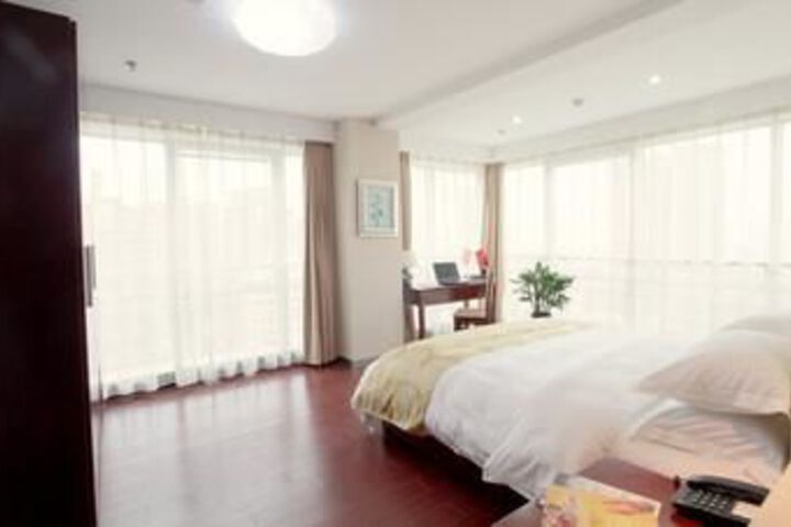 Room 3 of 13