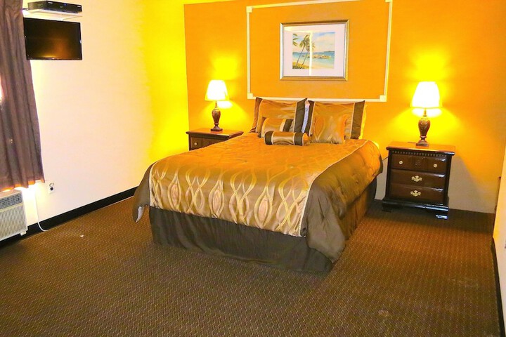 Room 2 of 36