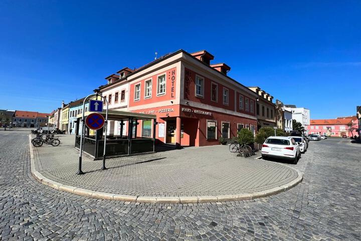 Hotel Maxi