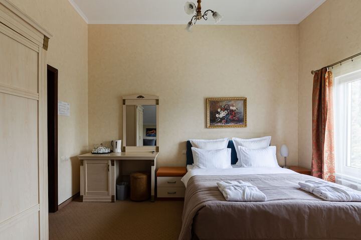 Room 107 of 262