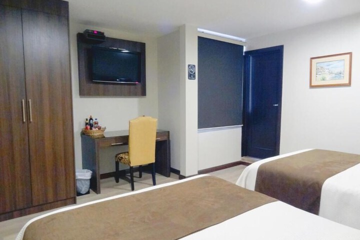 Room 15 of 31