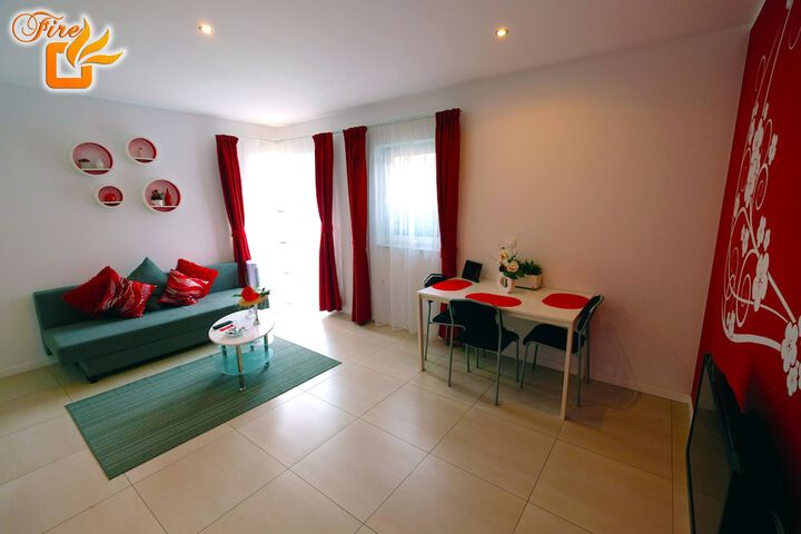Room 17 of 36