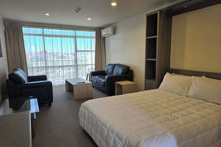 Room 19 of 53