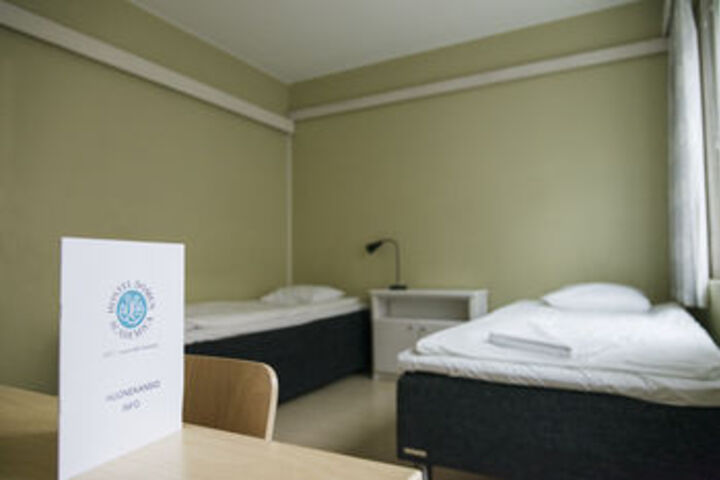 Room 57 of 95