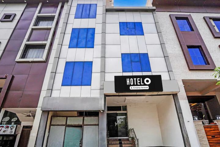 Hotel R K Palace Agra