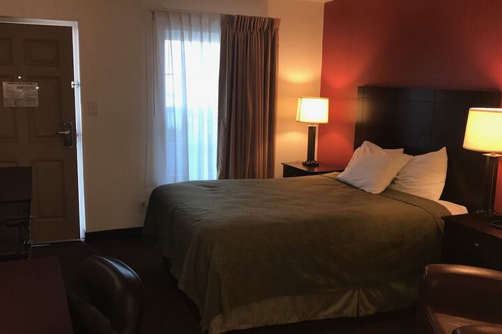 Room 11 of 36