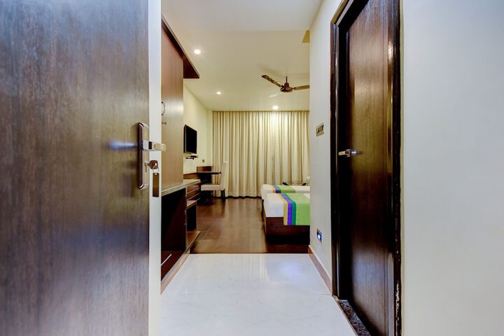 Room 30 of 63