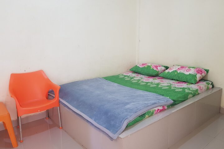Room 10 of 29