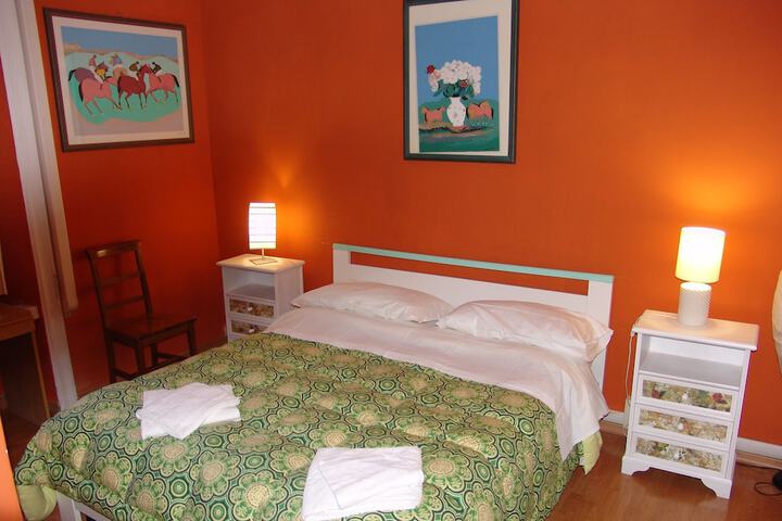 Room 9 of 22