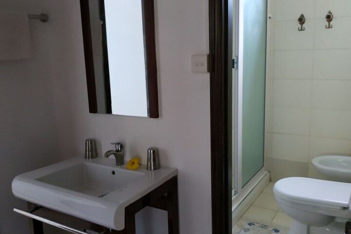 Room 36 of 47