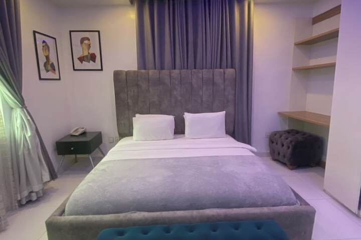 Room 51 of 89