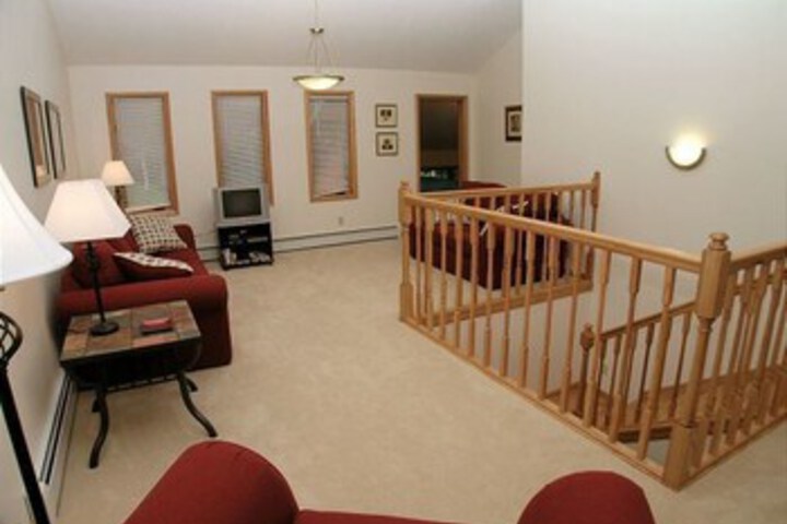 Room 25 of 37