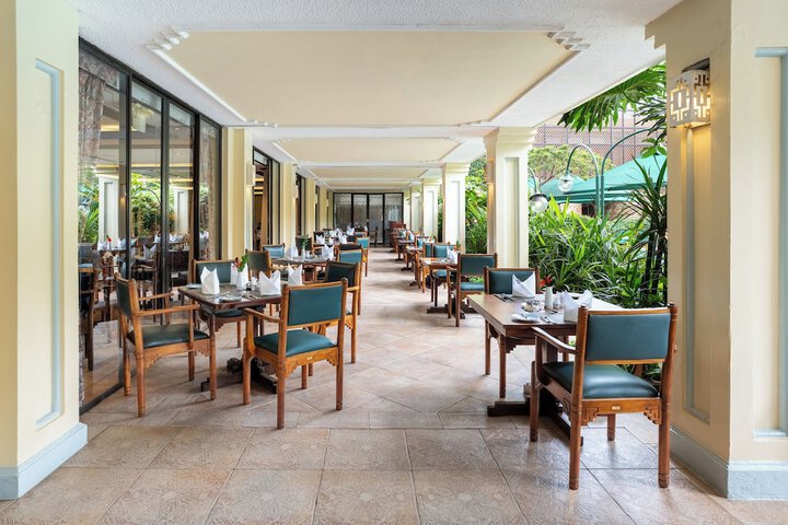 Dining 78 of 123