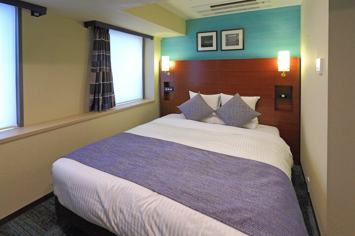 Room 18 of 38