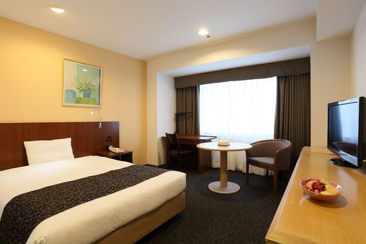 Room 2 of 57