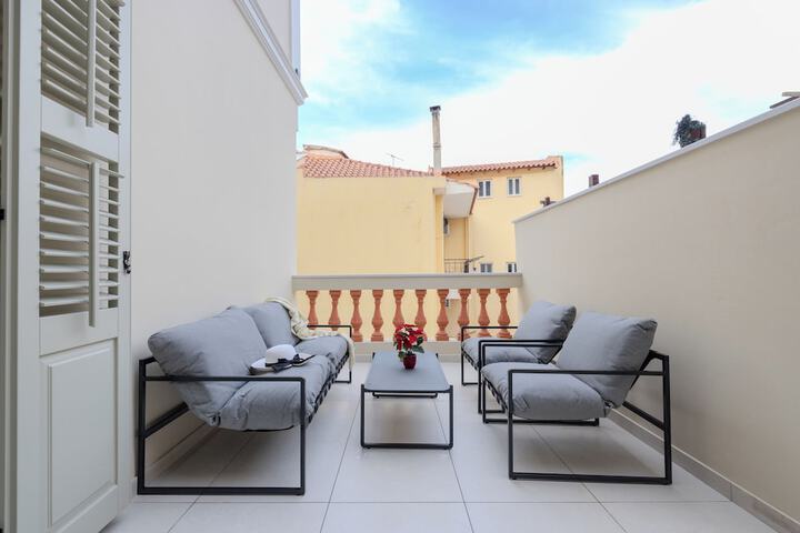 Terrace/Patio 28 of 56