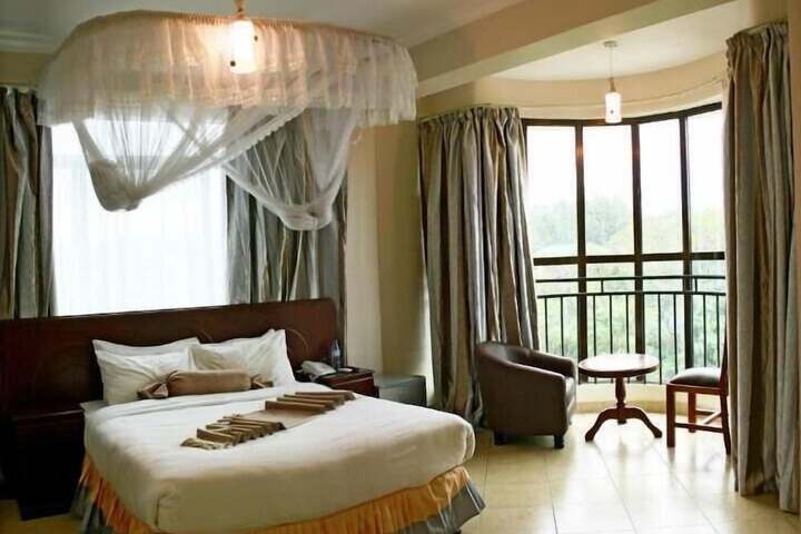 Room 10 of 41
