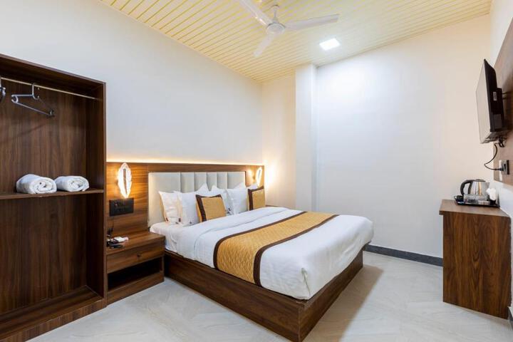 Hotel Ananta