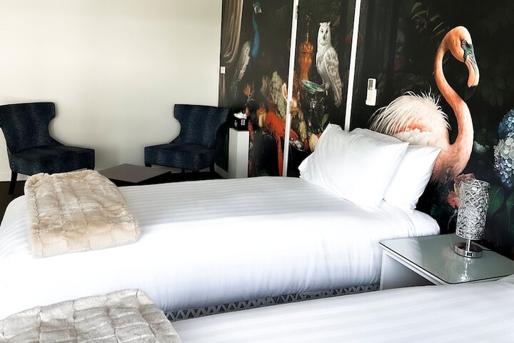 Room 30 of 77