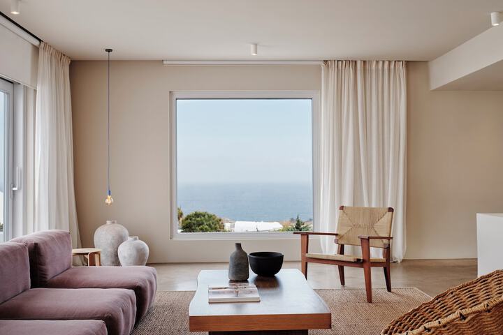 Room 48 of 215
