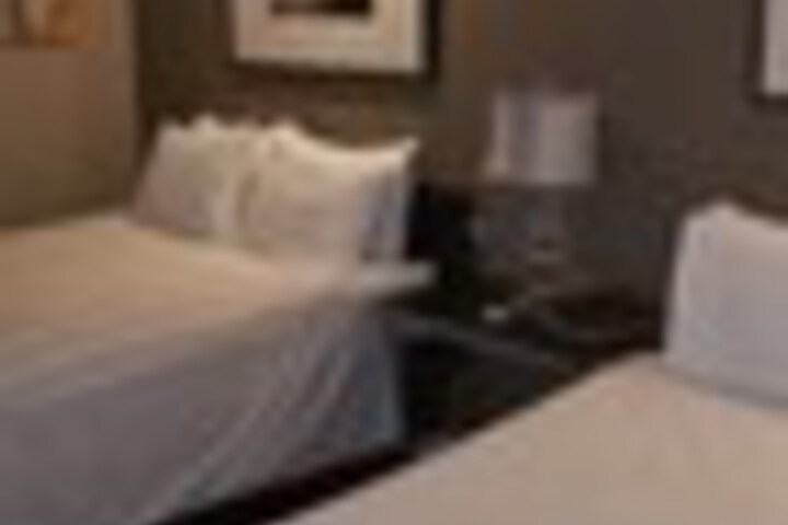 Room 29 of 828