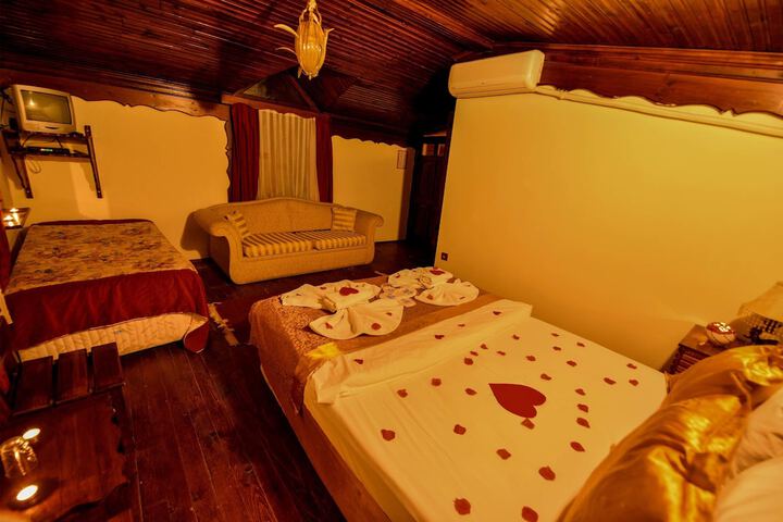 Room 29 of 90