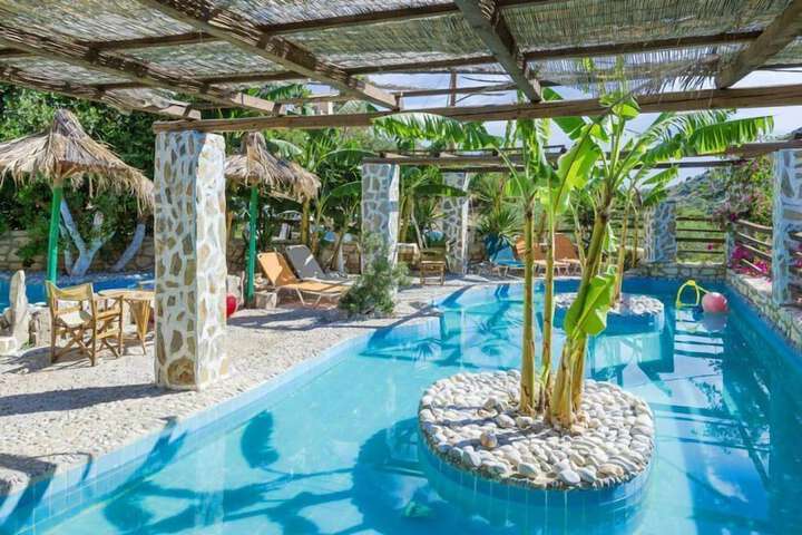 Hotel with Pool