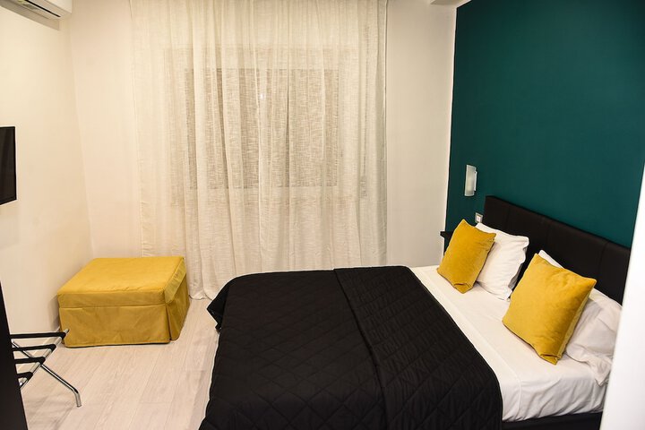 Room 35 of 97