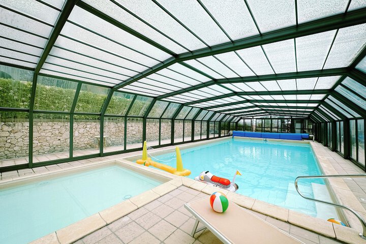 Pool 39 of 64