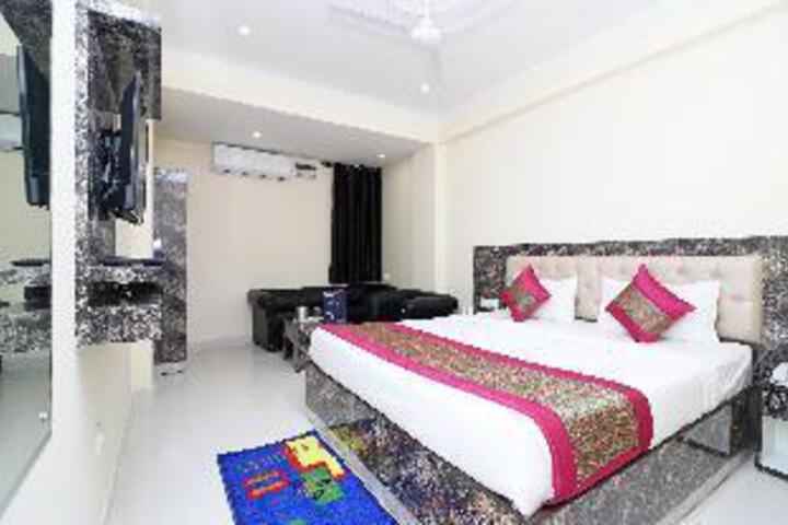 OYO Hotel International View