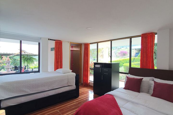 Room 8 of 22