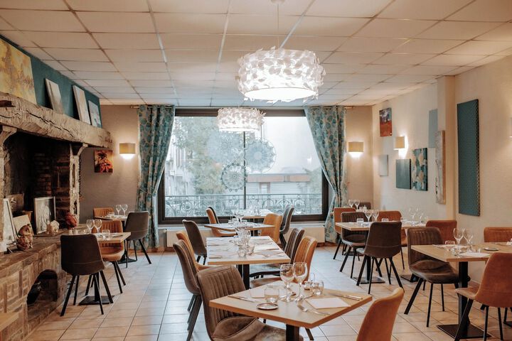 Dining Photos