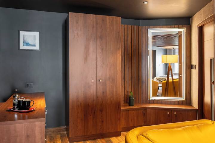 Room 12 of 45