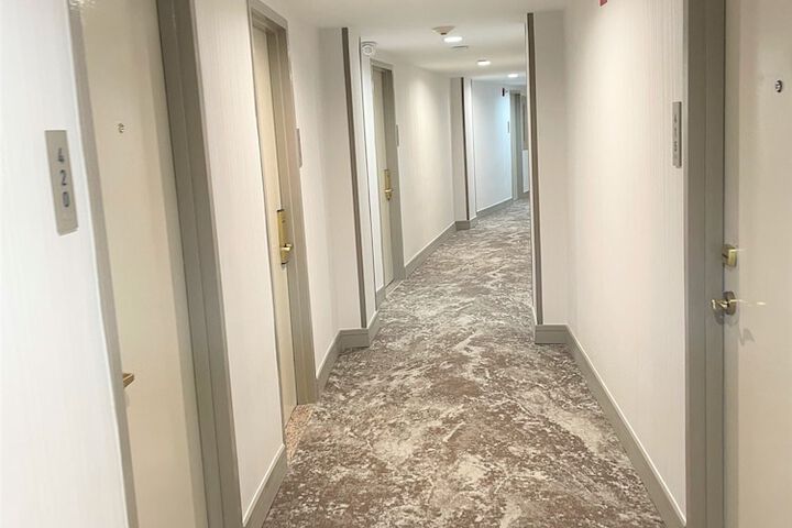 Ballroom/Hall 31 of 43