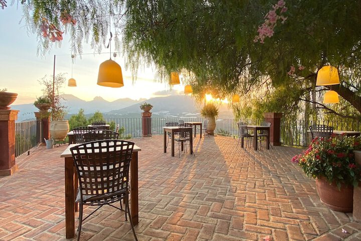 Hotel Entry