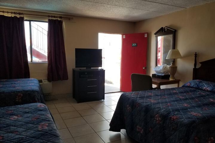 Room 18 of 35