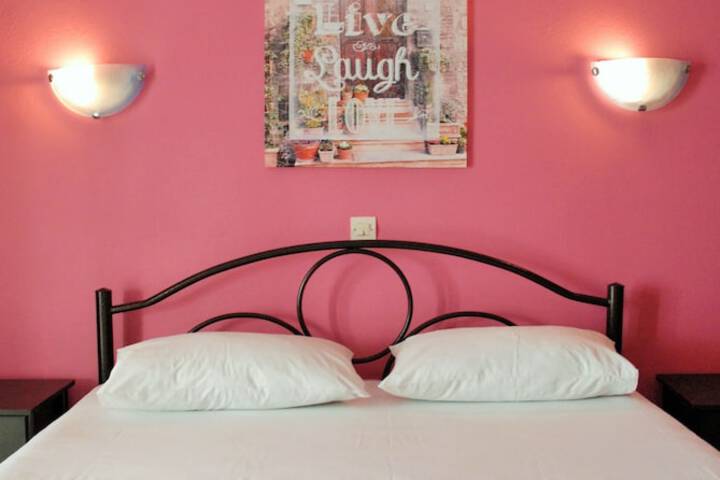 Room 40 of 113