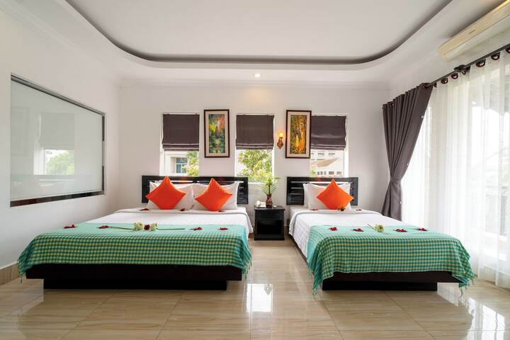 Room 10 of 65