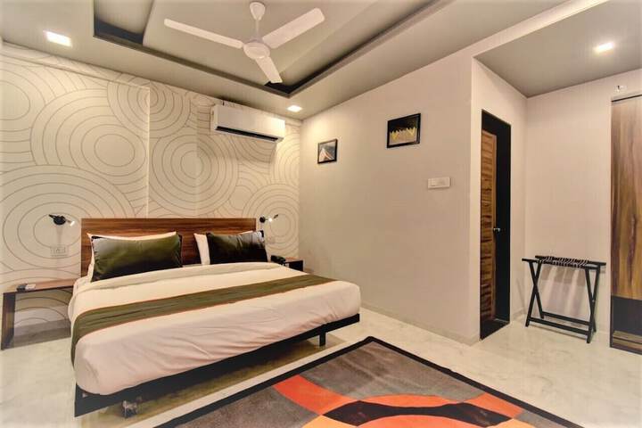 Room 18 of 31