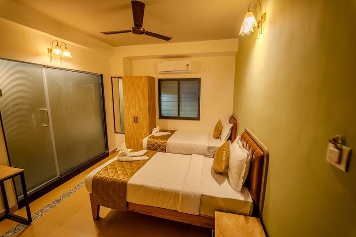 Room 16 of 25