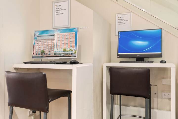 Business Center 83 of 95
