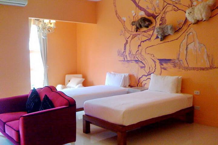 Room 13 of 86