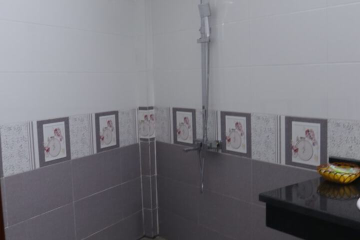 Room 48 of 104