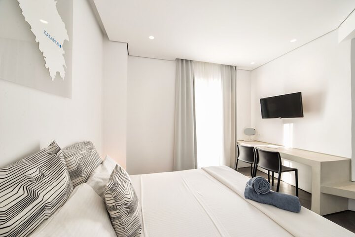 Room 57 of 283