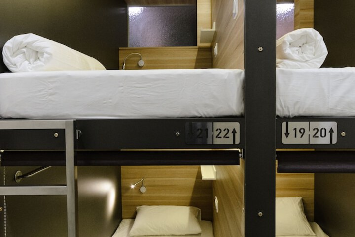 Room 9 of 34