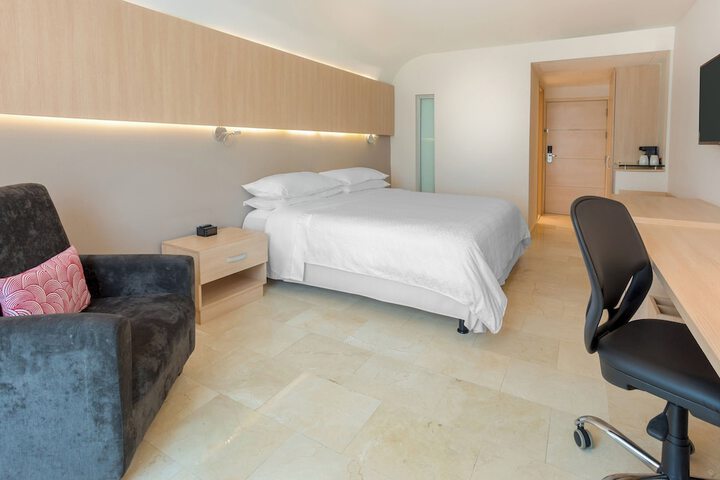 Room 14 of 61