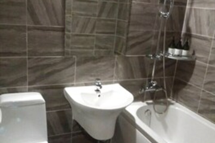 Room 2 of 18