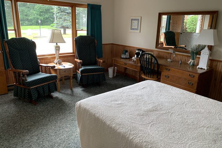 Room 28 of 167