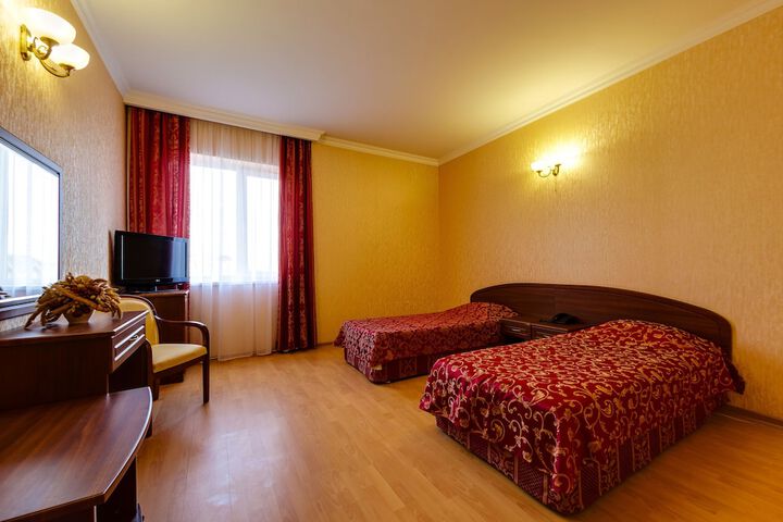 Room 18 of 30